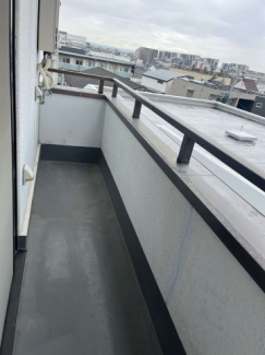 【バルコニー】