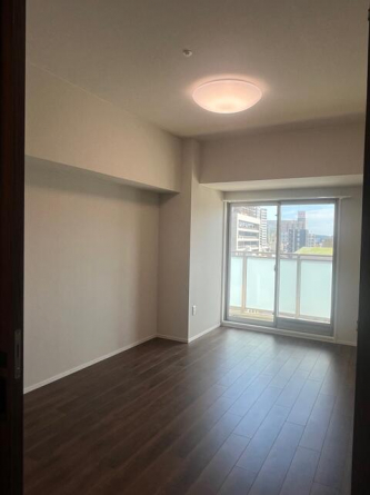 ８．２帖の主寝室には、大容量のウォークインクローゼットを完備