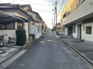 前面道路・東から