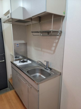 １口ガスコンロ付きのミニキッチン。都市ガスのアパートです。