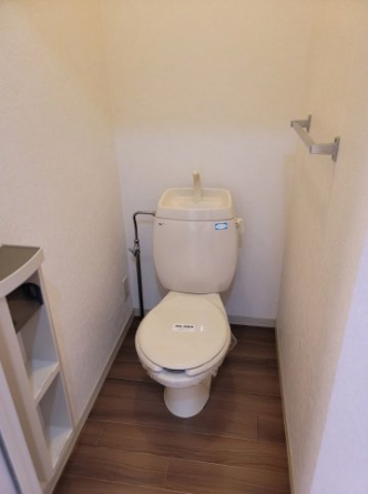 トイレ・浴室は別々になっています。