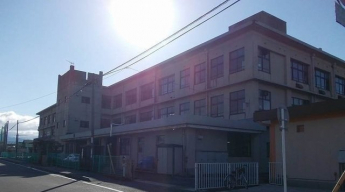 稲枝東小学校まで500m