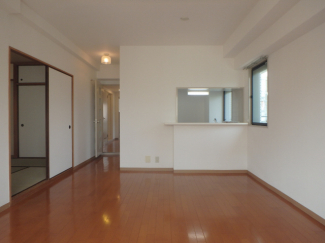 落ち着いた雰囲気のリビング