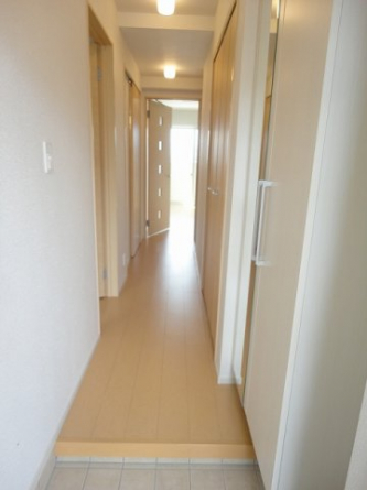 ゆったりとした玄関です