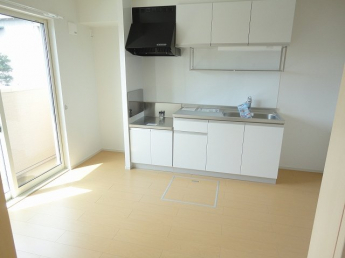 コンパクトなキッチンで掃除もラクラク