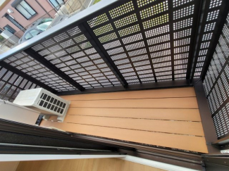 ウッドデッキ風のバルコニーです。