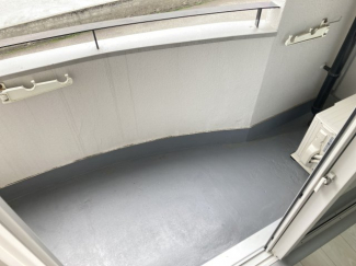 【バルコニー】