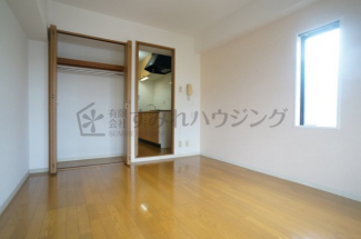 参考、同建物・反転間取りの号室