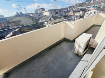 【バルコニー】
