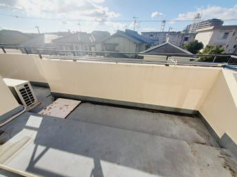 【バルコニー】