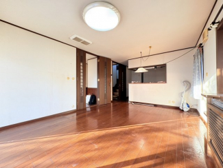 【居間・リビング】