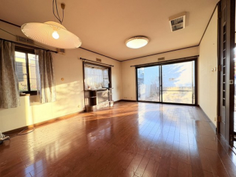 【居間・リビング】