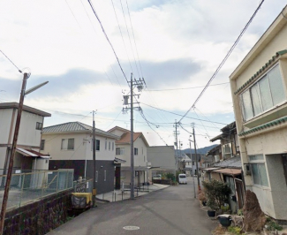 【前面道路含む現地写真】