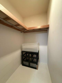 季節物も整理しやすいウォークインクローゼット