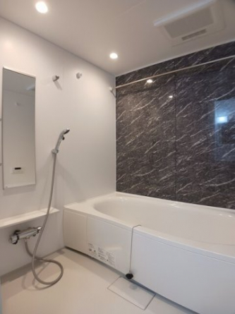 落ち着いた空間のお風呂です