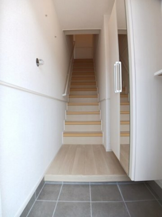 シンプルで使いやすい玄関です