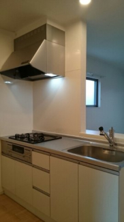 コンパクトなキッチンで掃除もラクラク