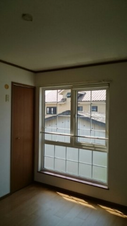 内装は落ち着いています