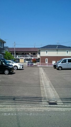 駐車場に車を止められます