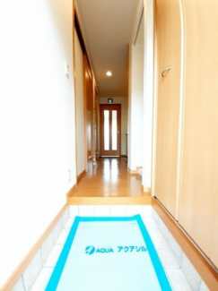 シンプルで使いやすい玄関です