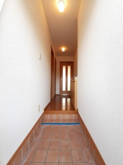 明るい玄関です