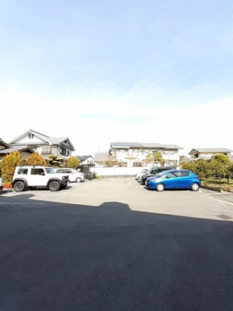 駐車スペースもあります