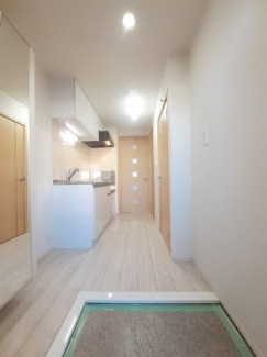 落ち着いた玄関です