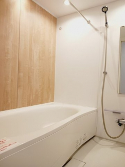 ゆったり過ごせるお風呂です