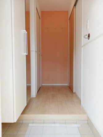 シンプルで使いやすい玄関です