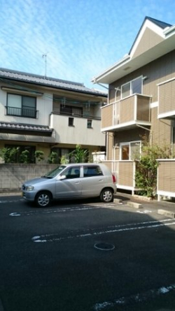 駐車場に車を止められます