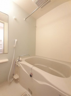 ゆったり過ごせるお風呂です