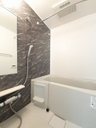 ゆったり過ごせるお風呂です