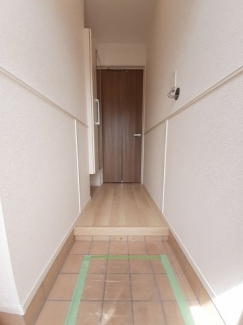 毎日通る玄関はこちらです