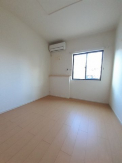 中はこのようになっています