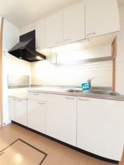 コンパクトなキッチンで掃除もラクラク