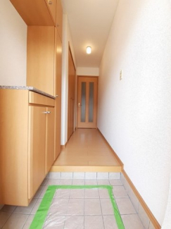 シンプルで使いやすい玄関です