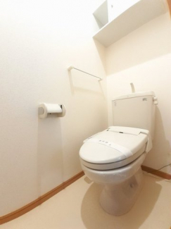 コンパクトで使いやすいトイレです