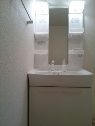 忙しい朝には欠かせない洗面所です