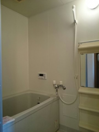 日々の疲れを癒すお風呂付です