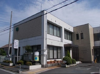 松山市役所久枝支所様まで130m