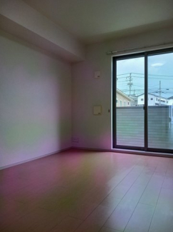 明るい室内です