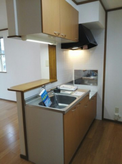 コンパクトなキッチンで掃除もラクラク