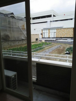 広々としたバルコニーです