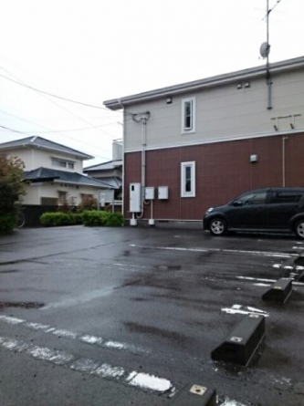 駐車場に車を止められます