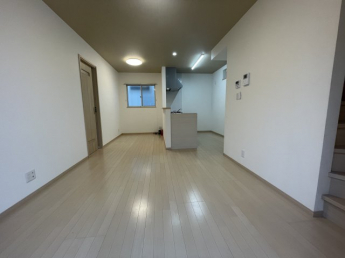 【居間・リビング】