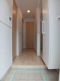 ゆったりとした玄関です