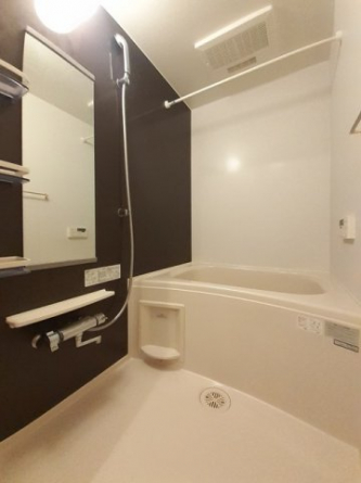 落ち着いた空間のお風呂です