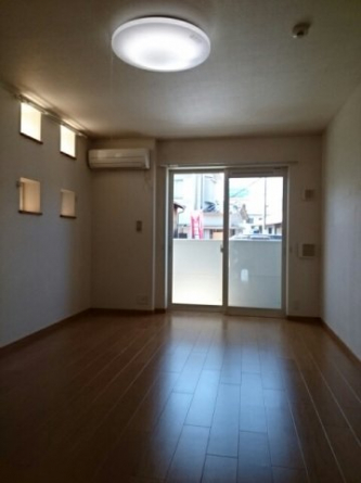 明るい室内です