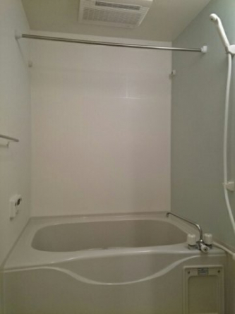 日々の疲れを癒すお風呂付です