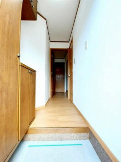 毎日通る玄関はこちらです